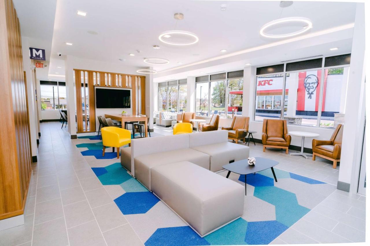 Microtel Inn & Suites By Wyndham Macedon エクステリア 写真
