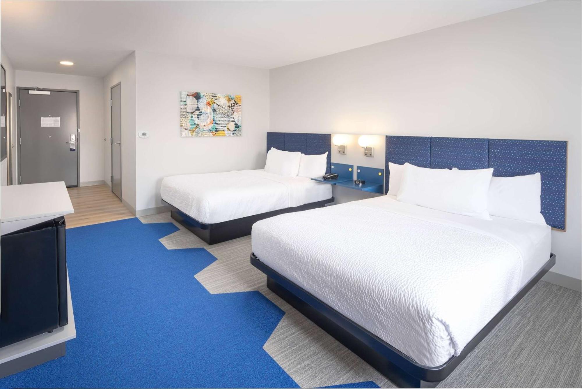 Microtel Inn & Suites By Wyndham Macedon エクステリア 写真
