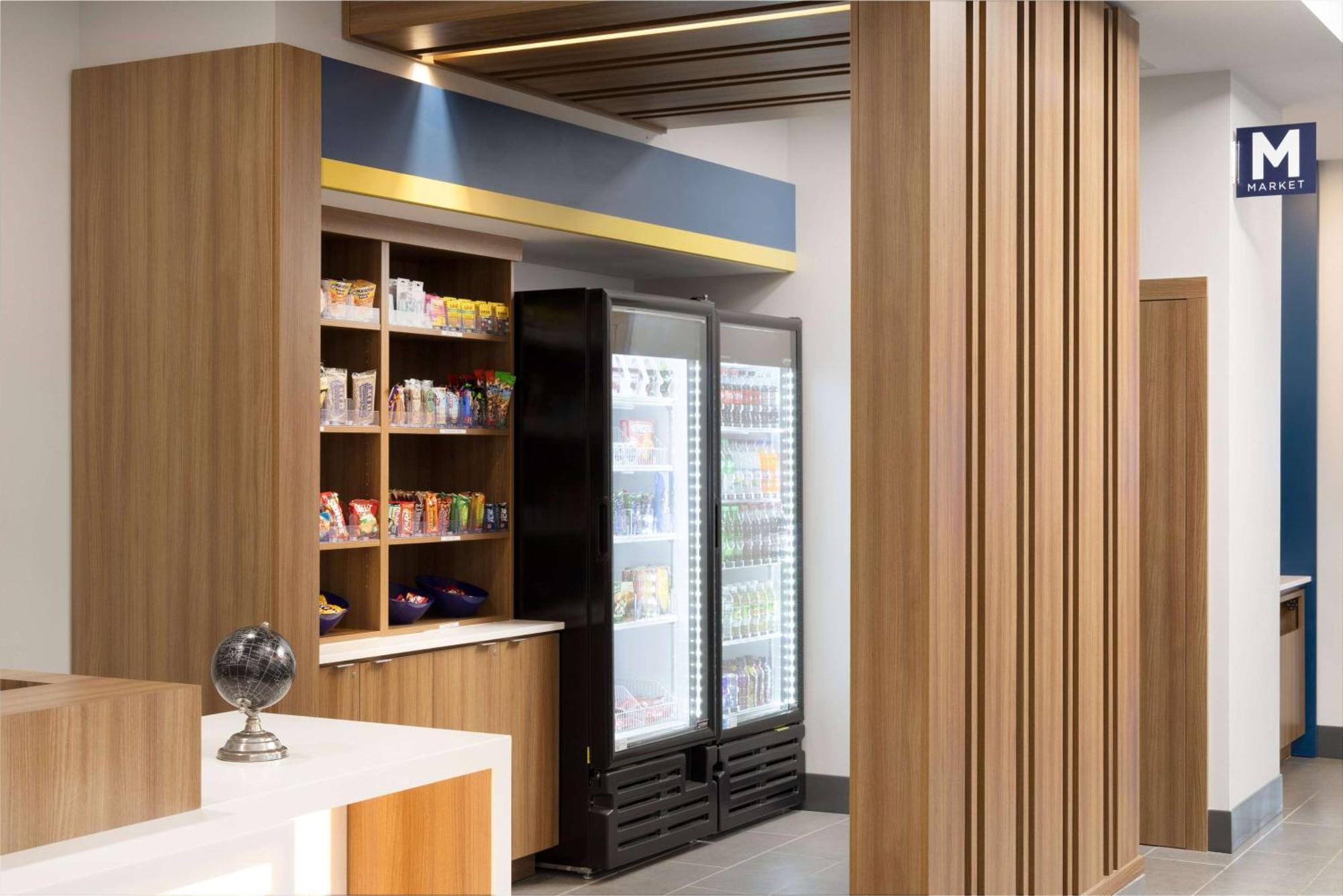 Microtel Inn & Suites By Wyndham Macedon エクステリア 写真